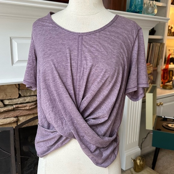 Lululemon, purple twist shirt lilac/heather mulberry size 6 - Picture 3 of 9